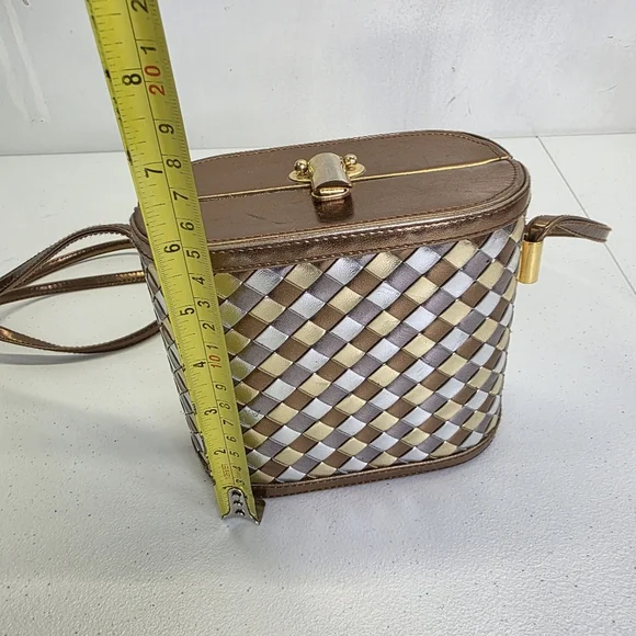 Vintage Benchmade leatherworks Inc. braided gold silver leather structured bag - Picture 4 of 12